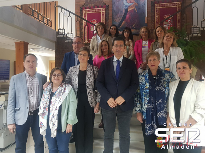 Caballero apoya a las mujeres de la comarca de Almadén como eje que fomenta la dinamización social y el anclaje al territorio