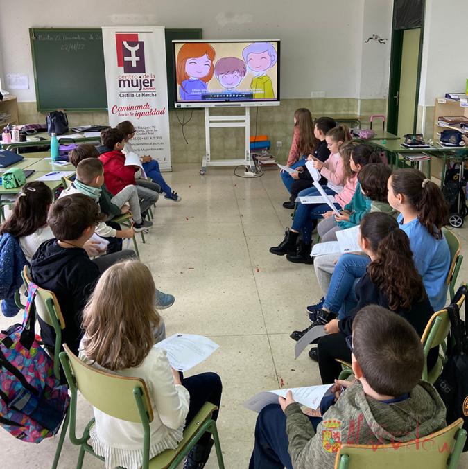  Centro de la Mujer de la Comarca de Almadén