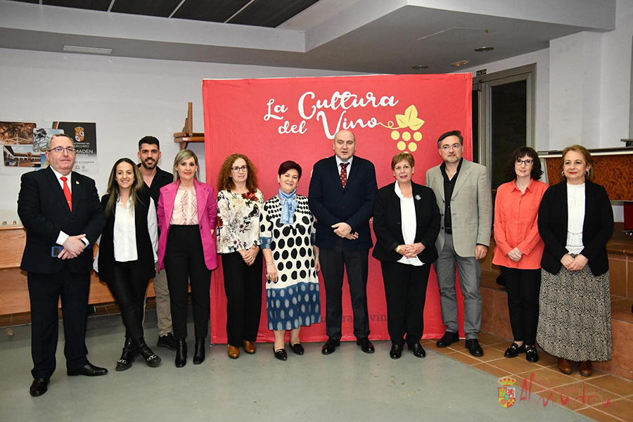 Ayer pudimos disfrutar en Almadén, de la primera actividad de “La Cultura del Vino” , promovida por la Diputación de Ciudad Real