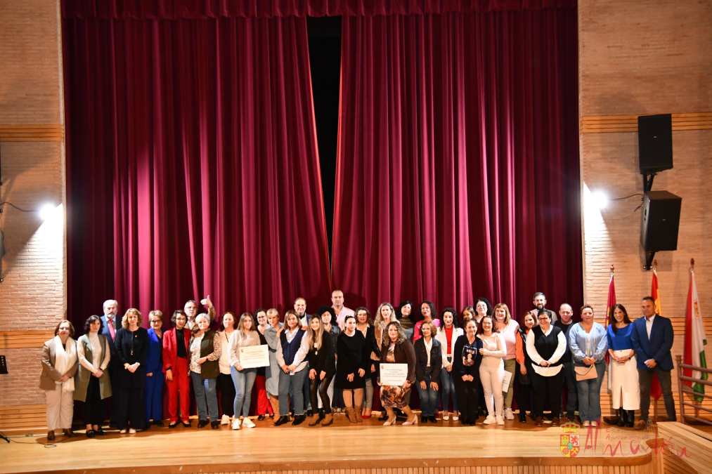 Almadén celebra su Día con un emotivo acto donde fueron protagonistas los cuidados geriátricos
